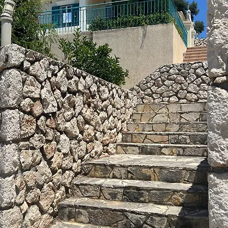 Helios, Kaligata - First Floor * Metaxáta